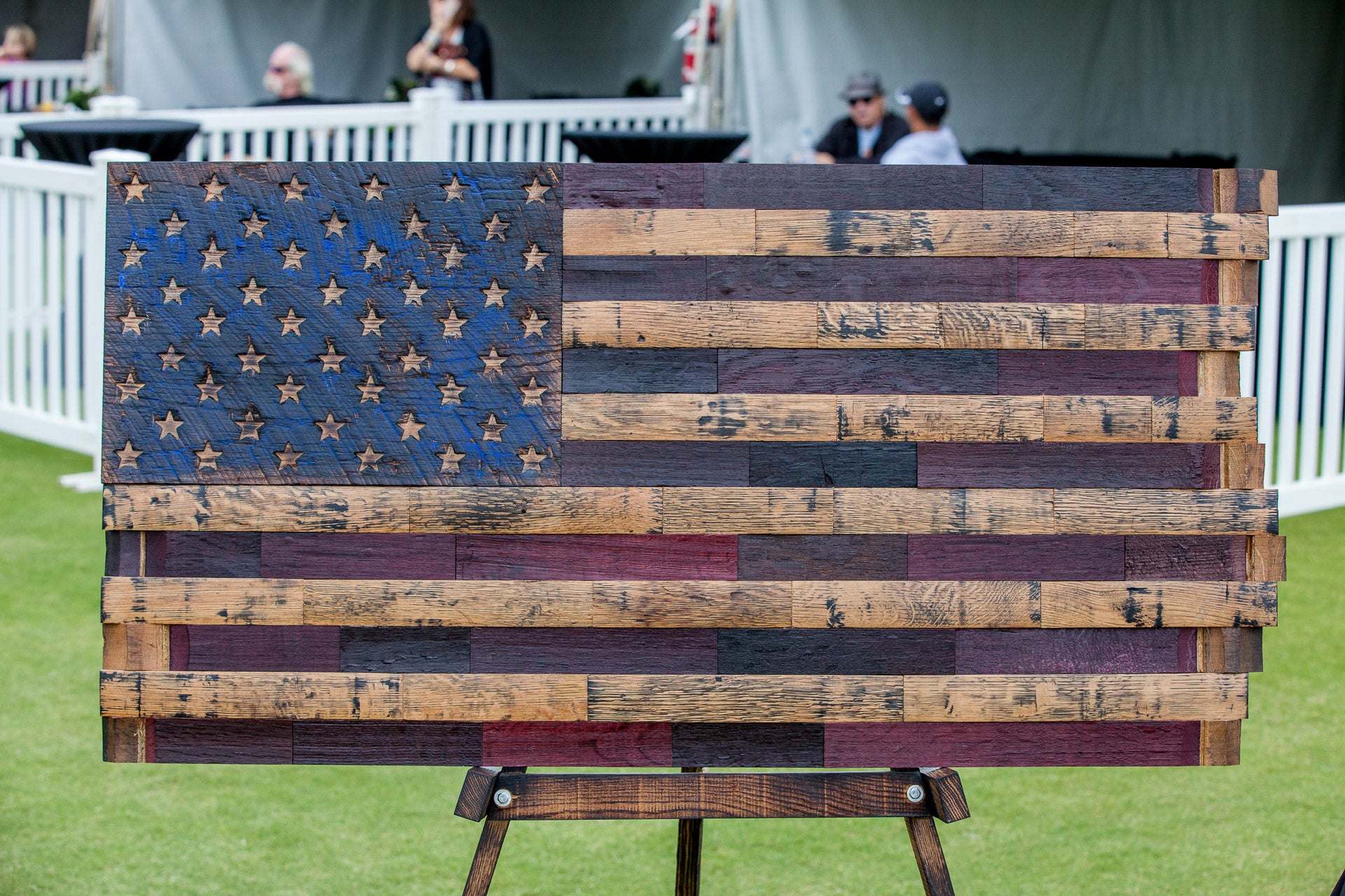Old Glory Full Barrel (49.5"x 26")